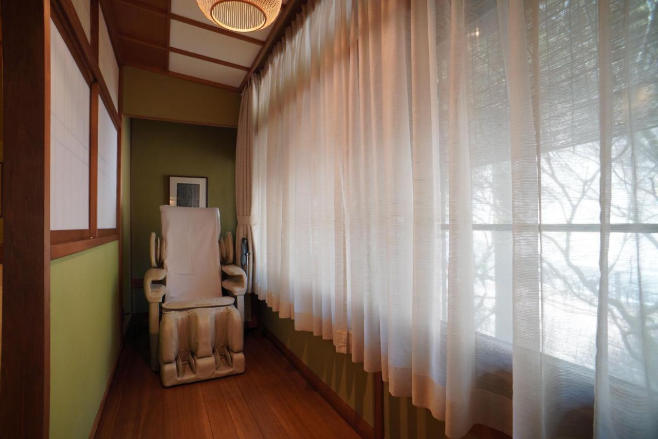 Hotel Arima Onsen Tocen Goshobo Kōbe Exterior foto A room at a Japanese onsen