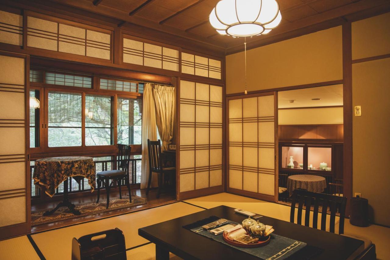 Hotel Arima Onsen Tocen Goshobo Kōbe Exterior foto A traditional Japanese room