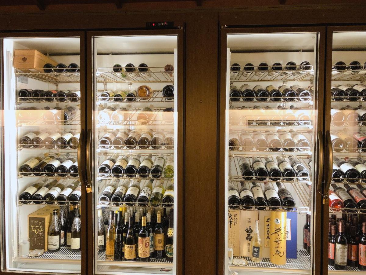 Hotel Arima Onsen Tocen Goshobo Kōbe Exterior foto A wine refrigerator